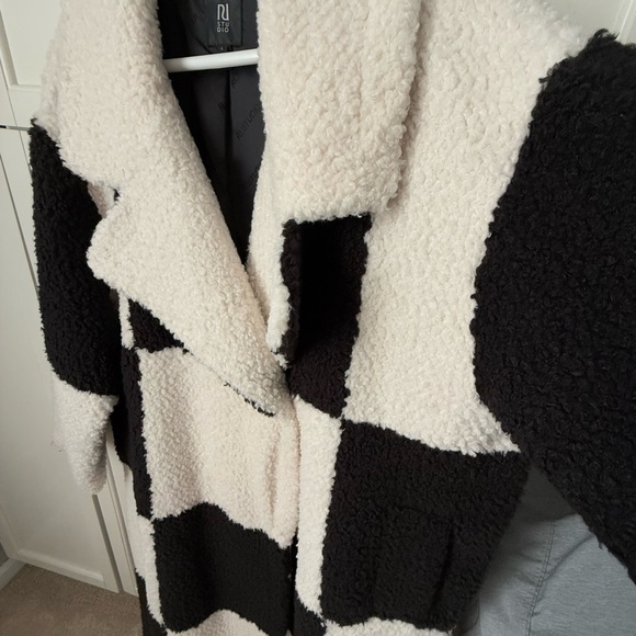 River Island Black and White Checkered Studio Borg Long Sherpa Coat Large - Picture 6 of 9